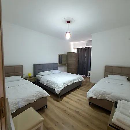 Kutal Park * Përmet