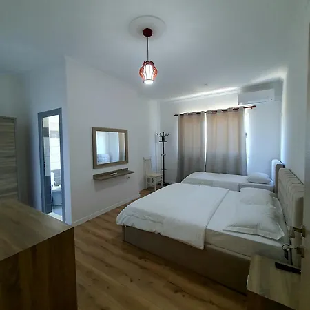 Kutal Park * Përmet