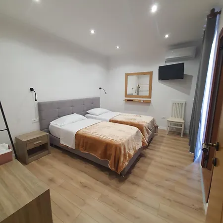 Hotel Kutal Park Përmet