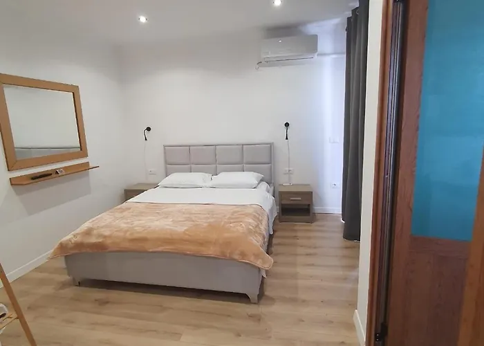 Hotel Kutal Park Përmet