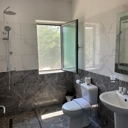 Hotel Kutal Park