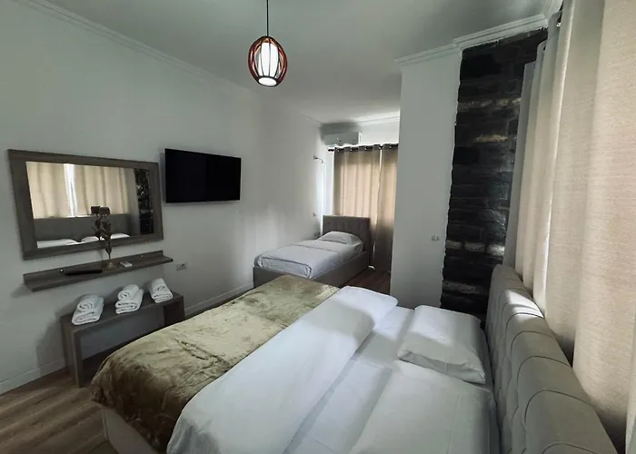 Kutal Park Hotel Permet